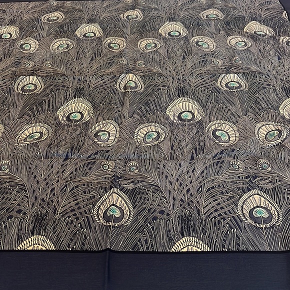 Vintage Liberty of London, silk scarf - Picture 2 of 3